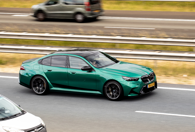 BMW M5 G90