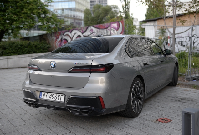 BMW M760e xDrive
