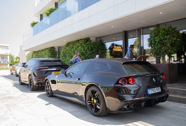 Ferrari GTC4Lusso