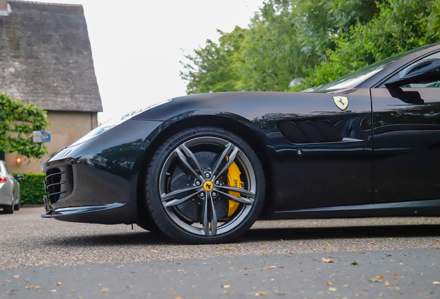 Ferrari GTC4Lusso