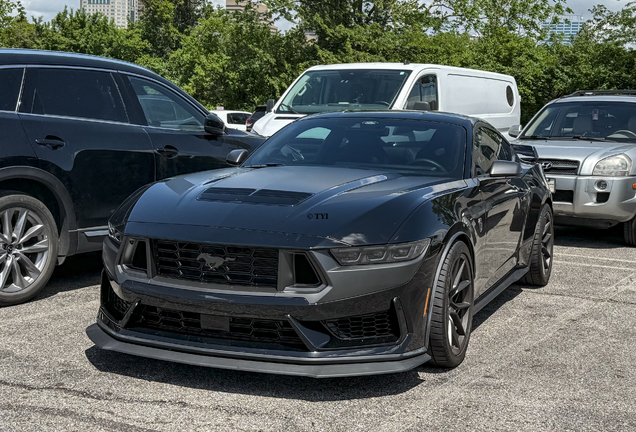 Ford Mustang Dark Horse 2024