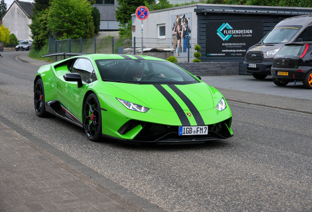 Lamborghini Huracán LP640-4 Performante
