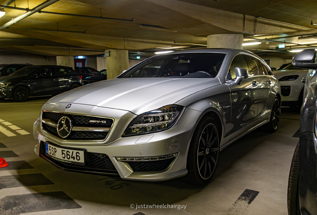 Mercedes-Benz CLS 63 AMG X218 Shooting Brake