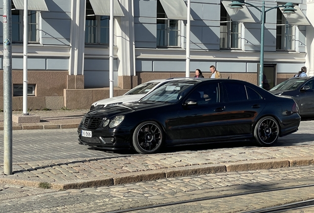 Mercedes-Benz E 63 AMG