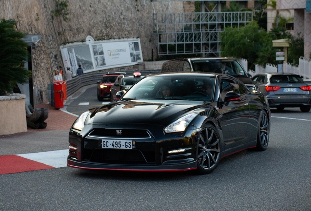 Nissan GT-R 2011