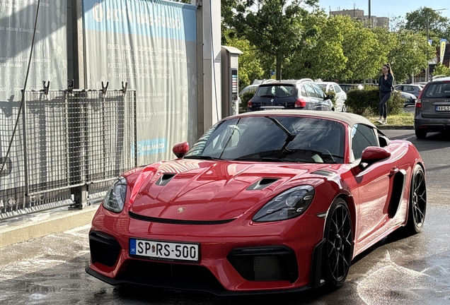 Porsche 718 Spyder RS