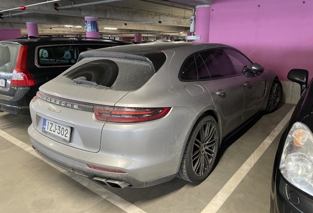 Porsche 971 Panamera Turbo S E-Hybrid Sport Turismo