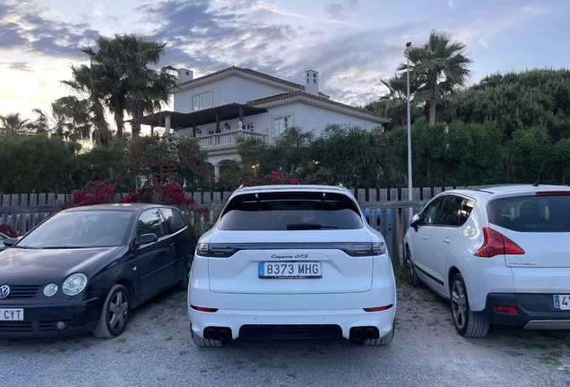 Porsche 9YA Cayenne GTS