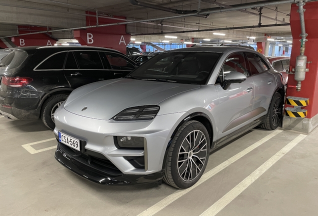 Porsche Macan EV Turbo