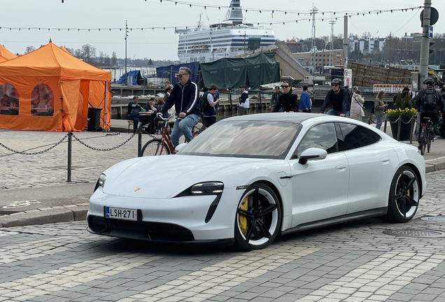Porsche Taycan Turbo