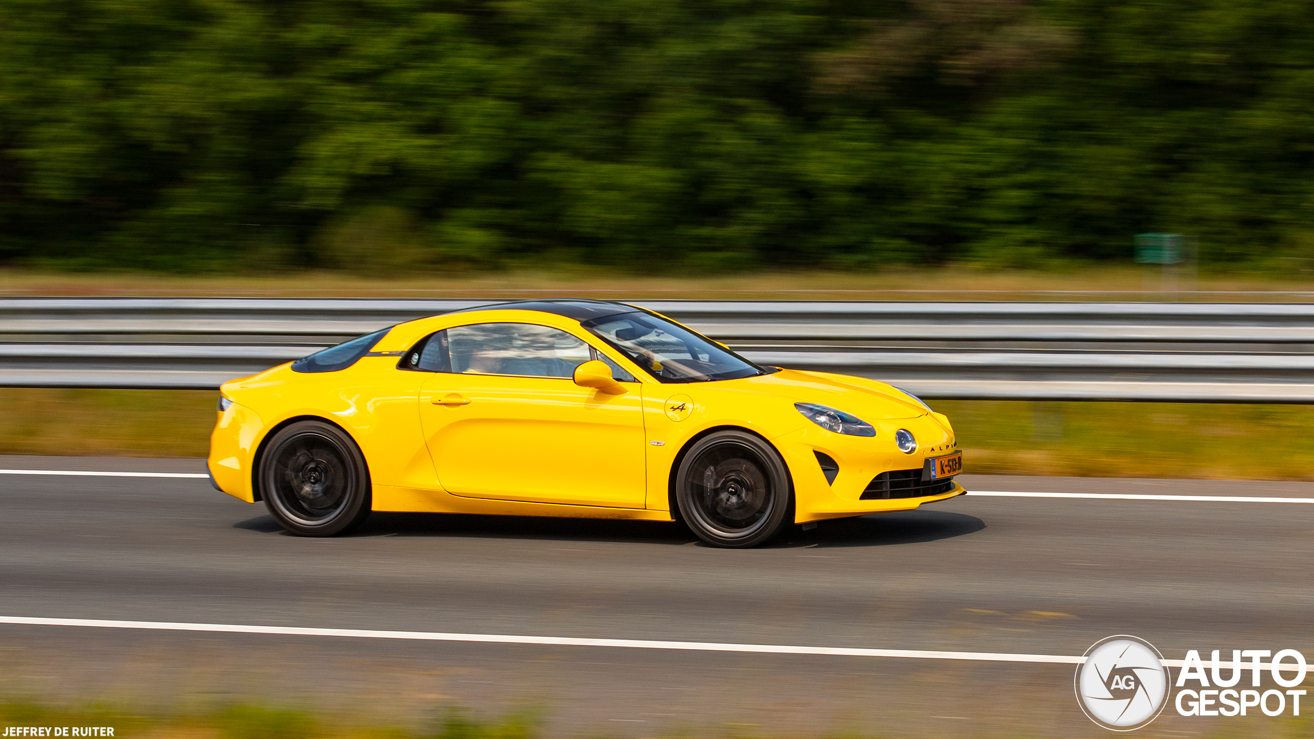 Alpine A110 Color Edition