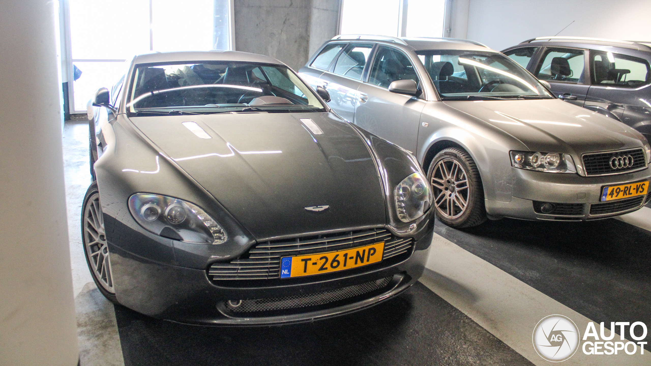 Aston Martin V8 Vantage