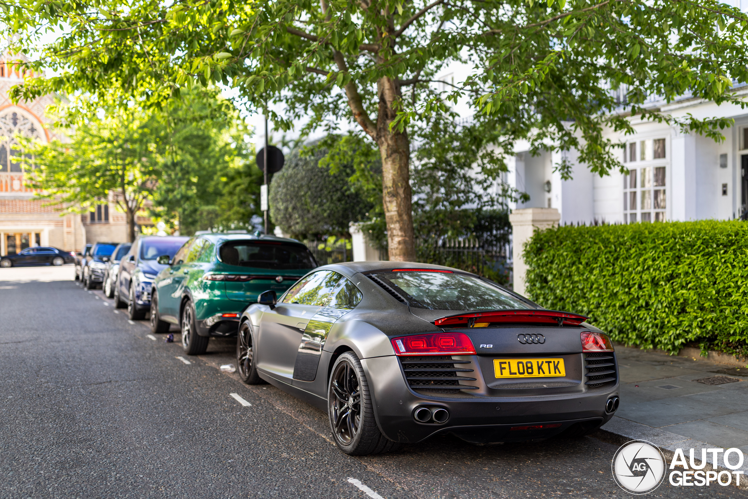 Audi R8