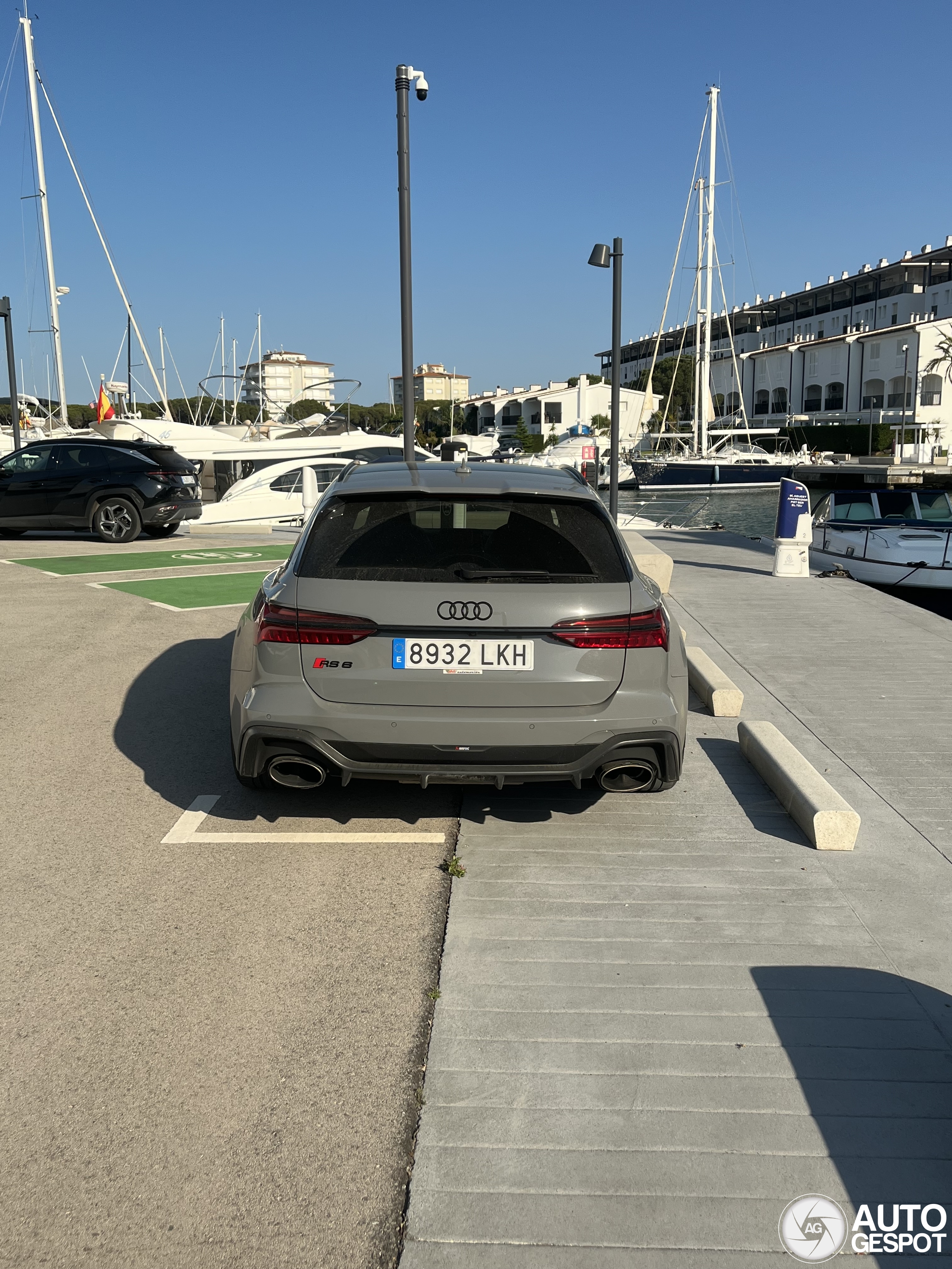 Audi RS6 Avant C8