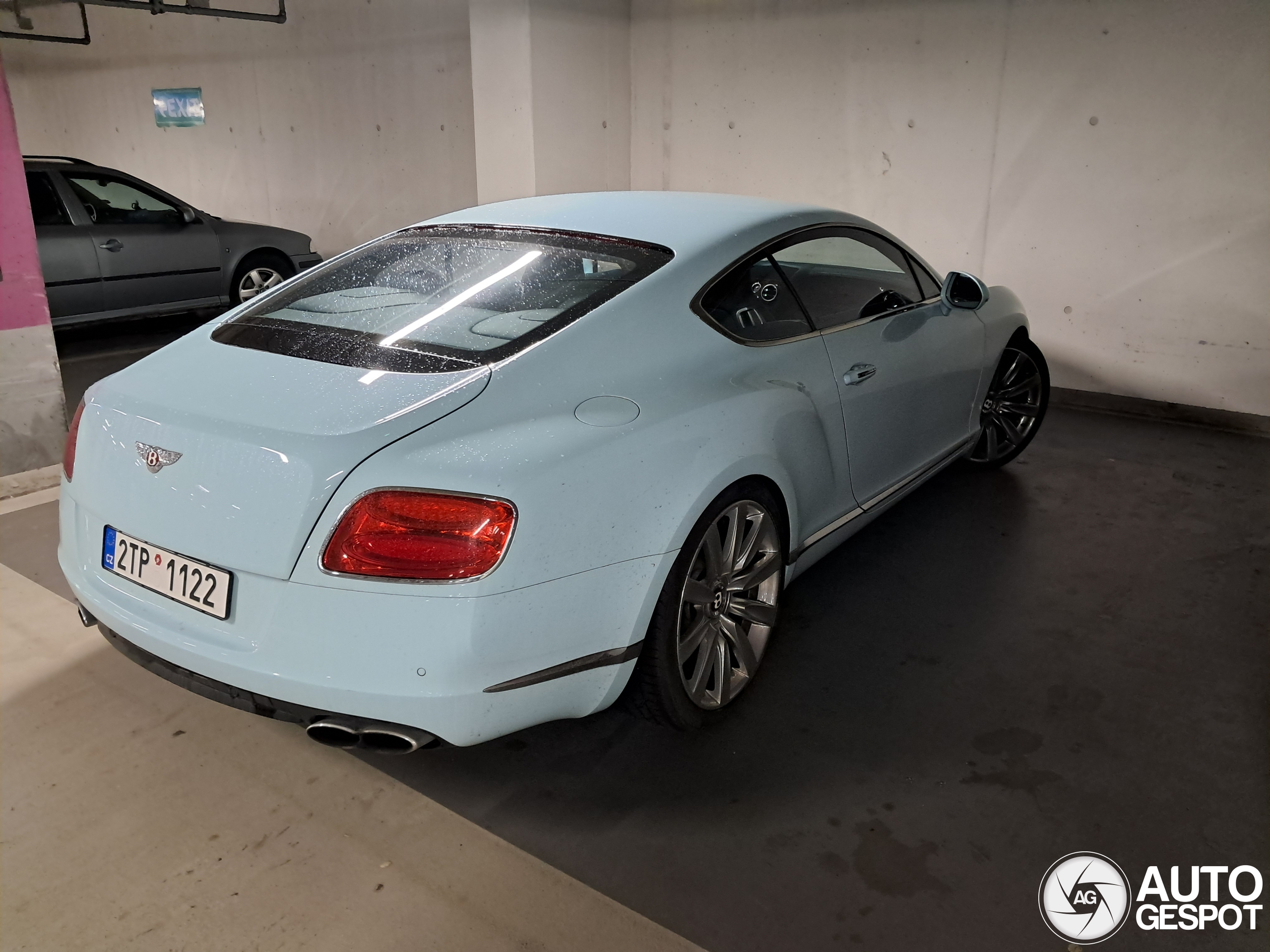 Bentley Continental GT V8