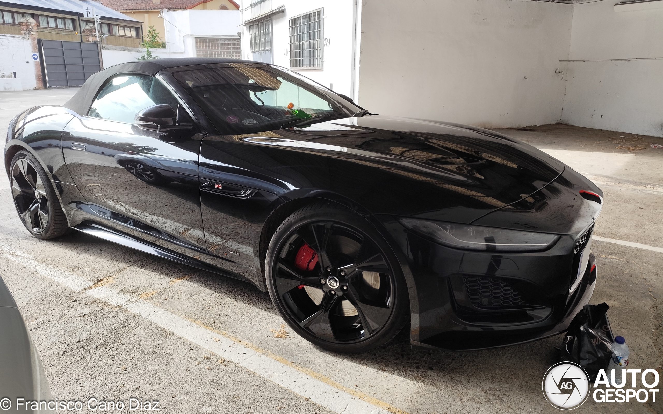Jaguar F-TYPE R75 Convertible