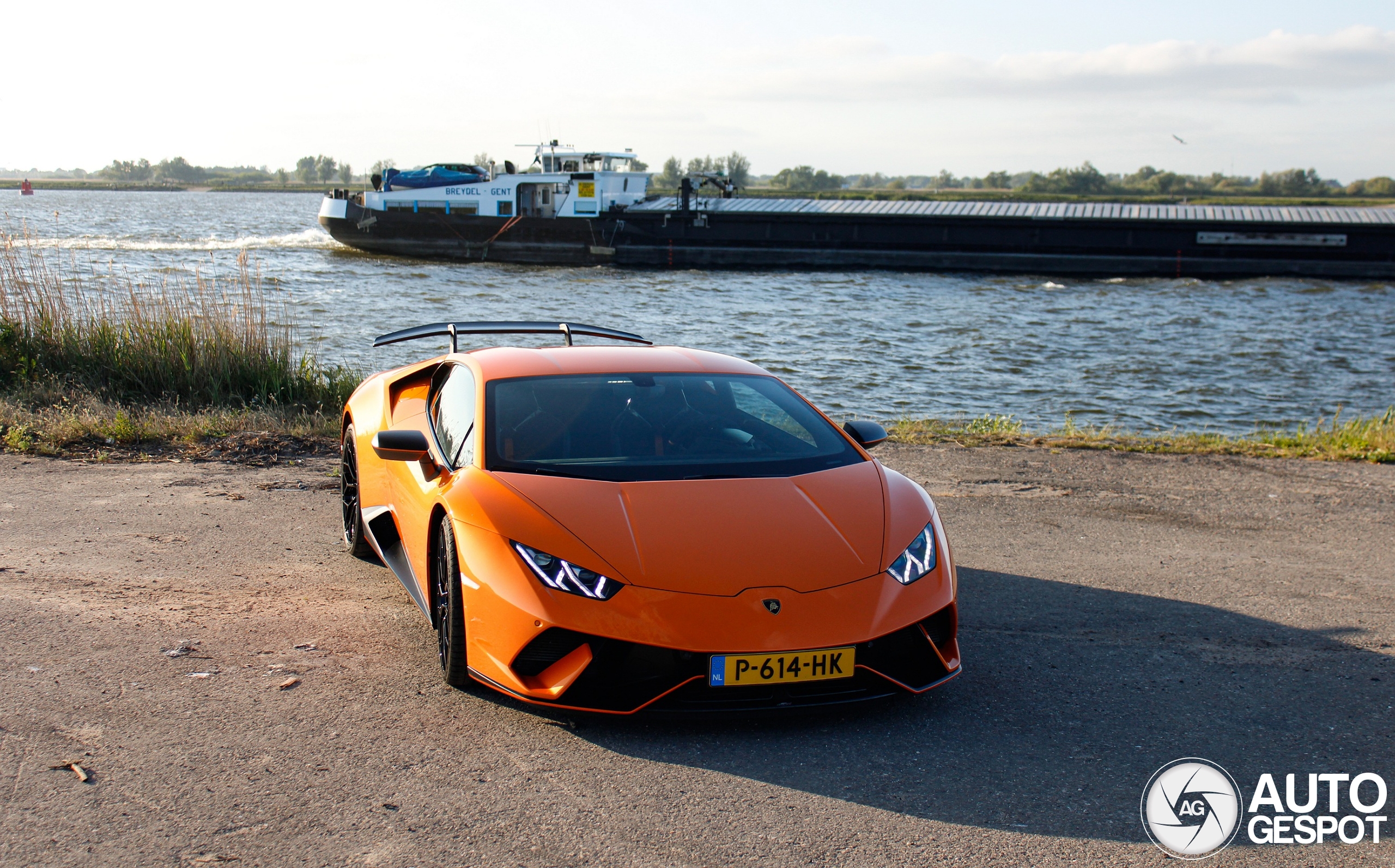 Lamborghini Huracán LP640-4 Performante