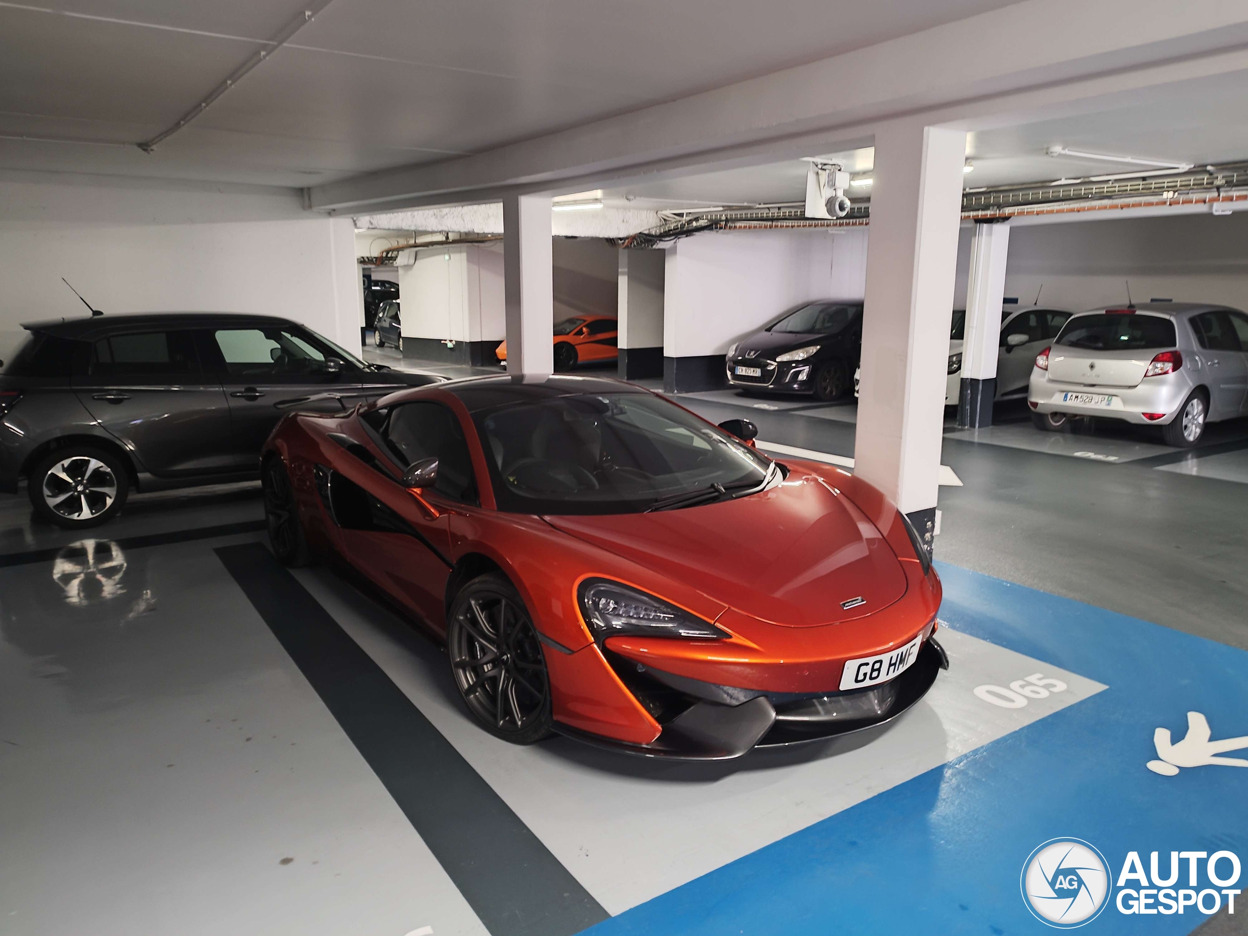 McLaren 570S