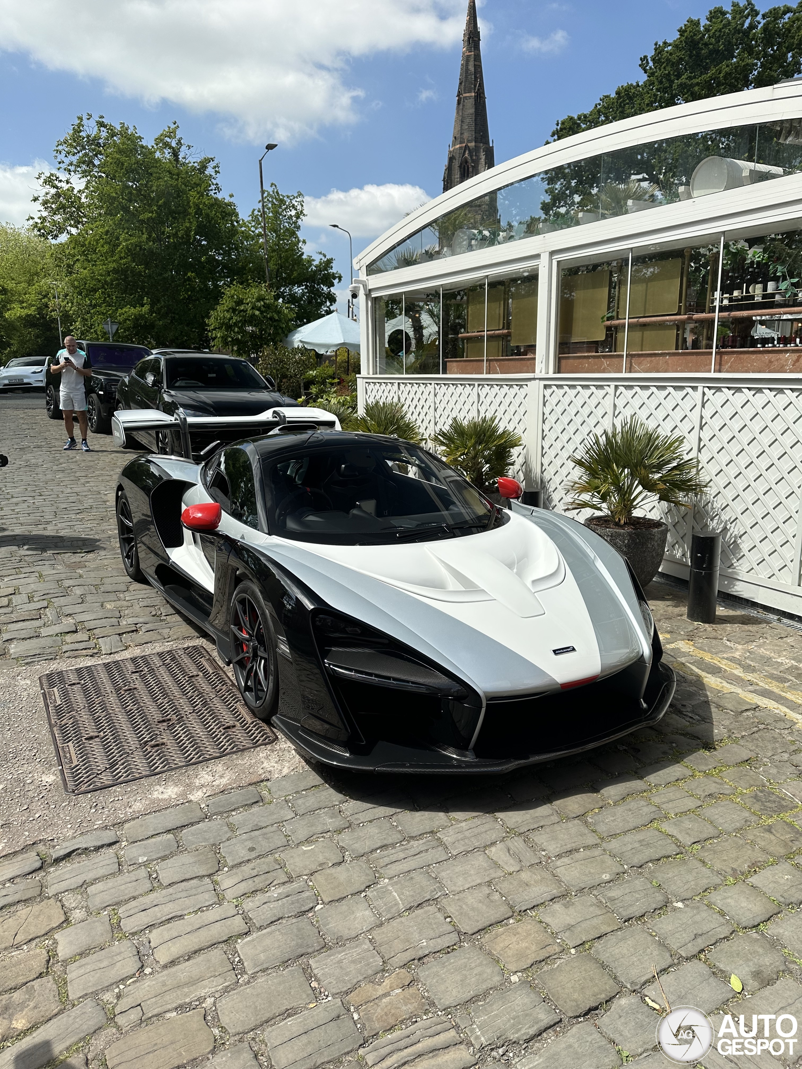 McLaren Senna
