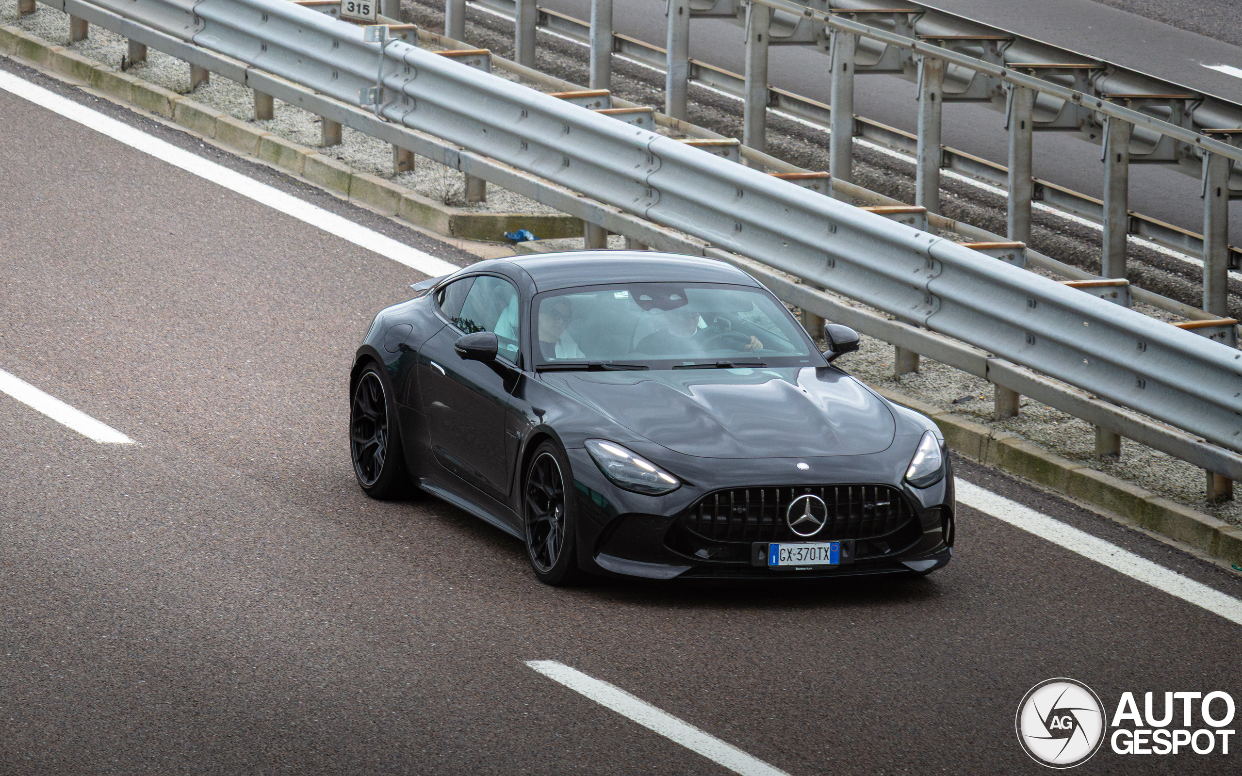 Mercedes-AMG GT 63 C192