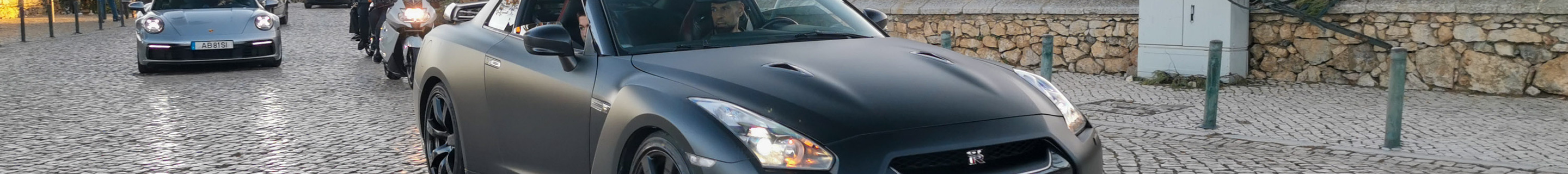 Nissan GT-R