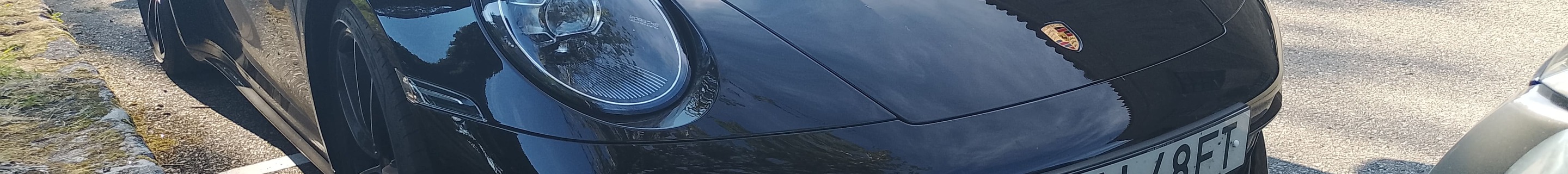 Porsche 992 Carrera 4S