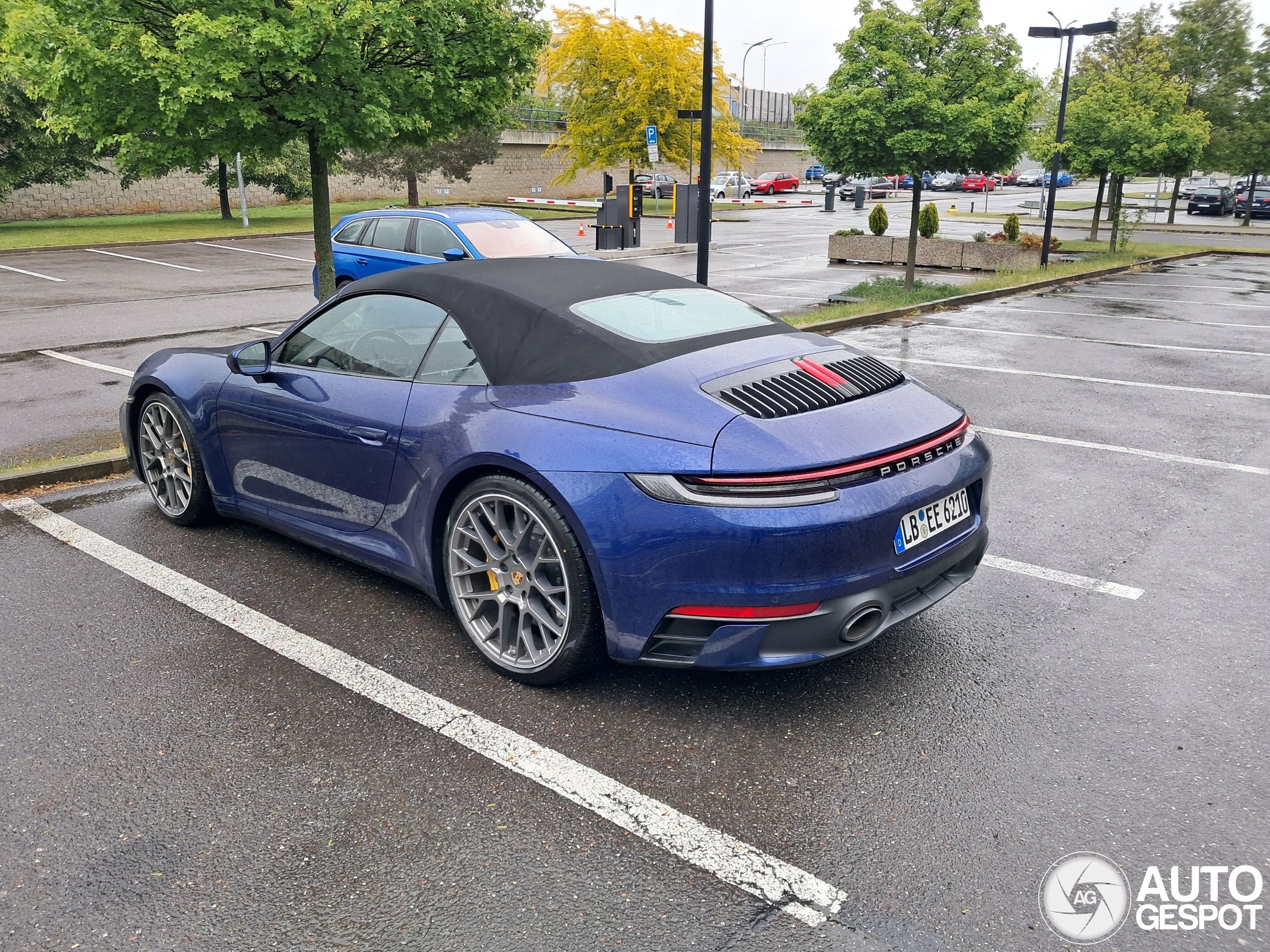 Porsche 992 Carrera 4 GTS Cabriolet