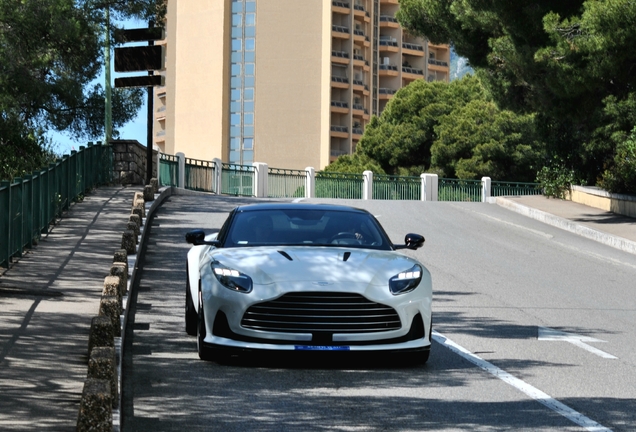 Aston Martin DB12