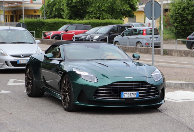 Aston Martin DB12 Volante