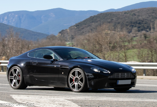 Aston Martin V8 Vantage
