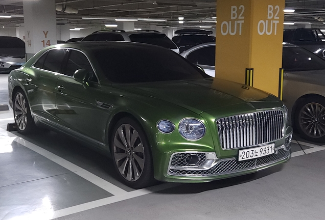 Bentley Flying Spur V8 2021
