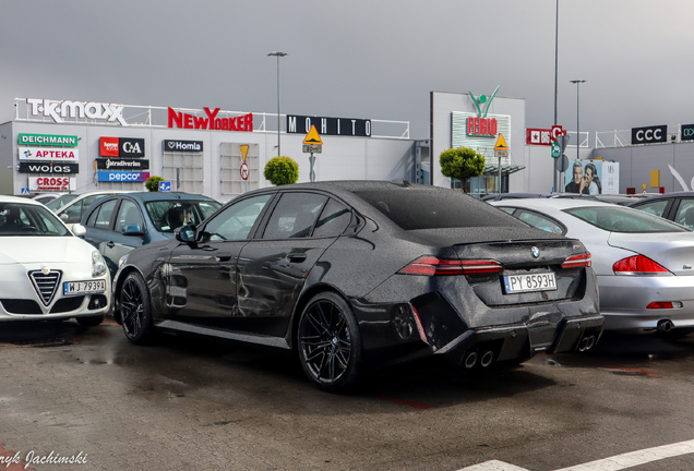 BMW M5 G90