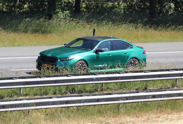 BMW M5 G90