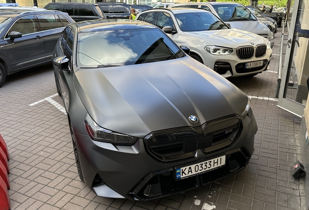 BMW M5 G90