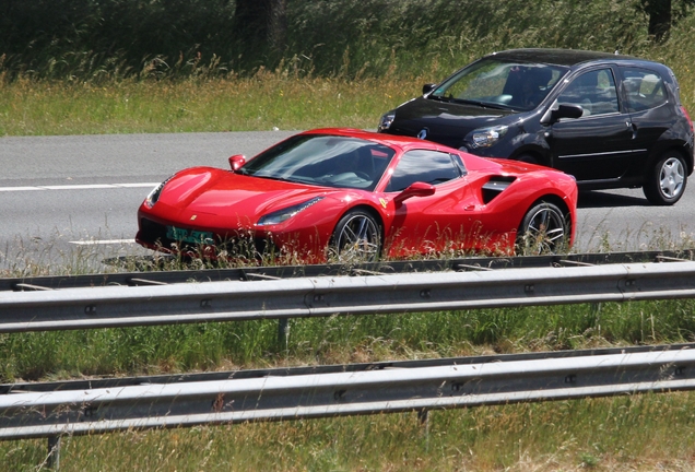 Ferrari 488 Spider