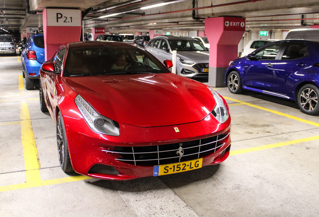 Ferrari FF