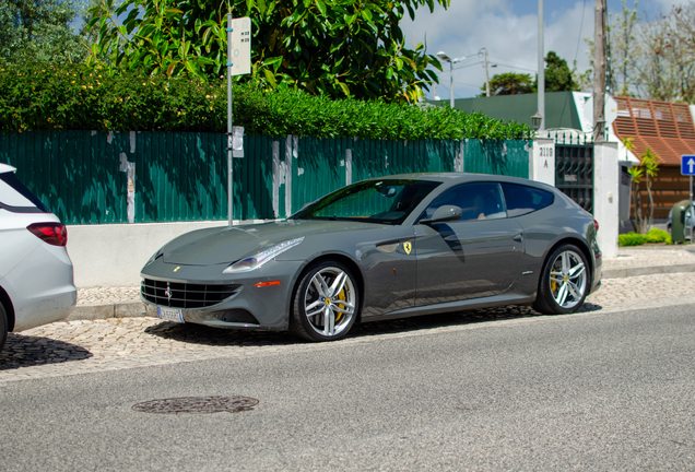 Ferrari FF
