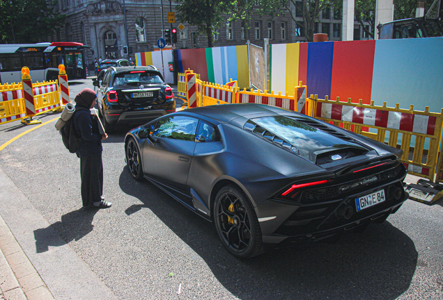 Lamborghini Huracán LP640-4 EVO
