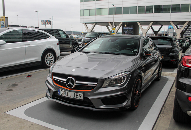 Mercedes-AMG CLA 45 Shooting Brake OrangeArt Edition