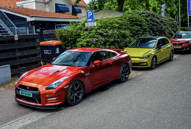 Nissan GT-R