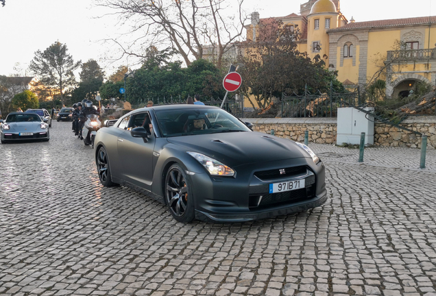 Nissan GT-R