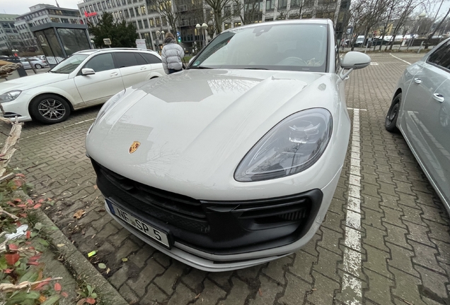 Porsche 95B Macan GTS MkIII