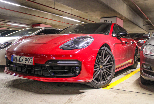 Porsche 971 Panamera GTS Sport Turismo