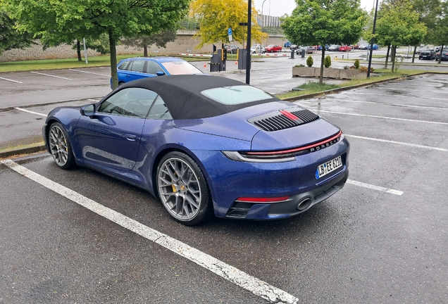 Porsche 992 Carrera 4 GTS Cabriolet