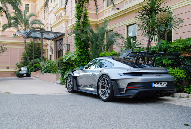 Porsche 992 GT3 RS Weissach Package