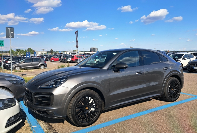 Porsche Cayenne Coupé Turbo E-Hybrid