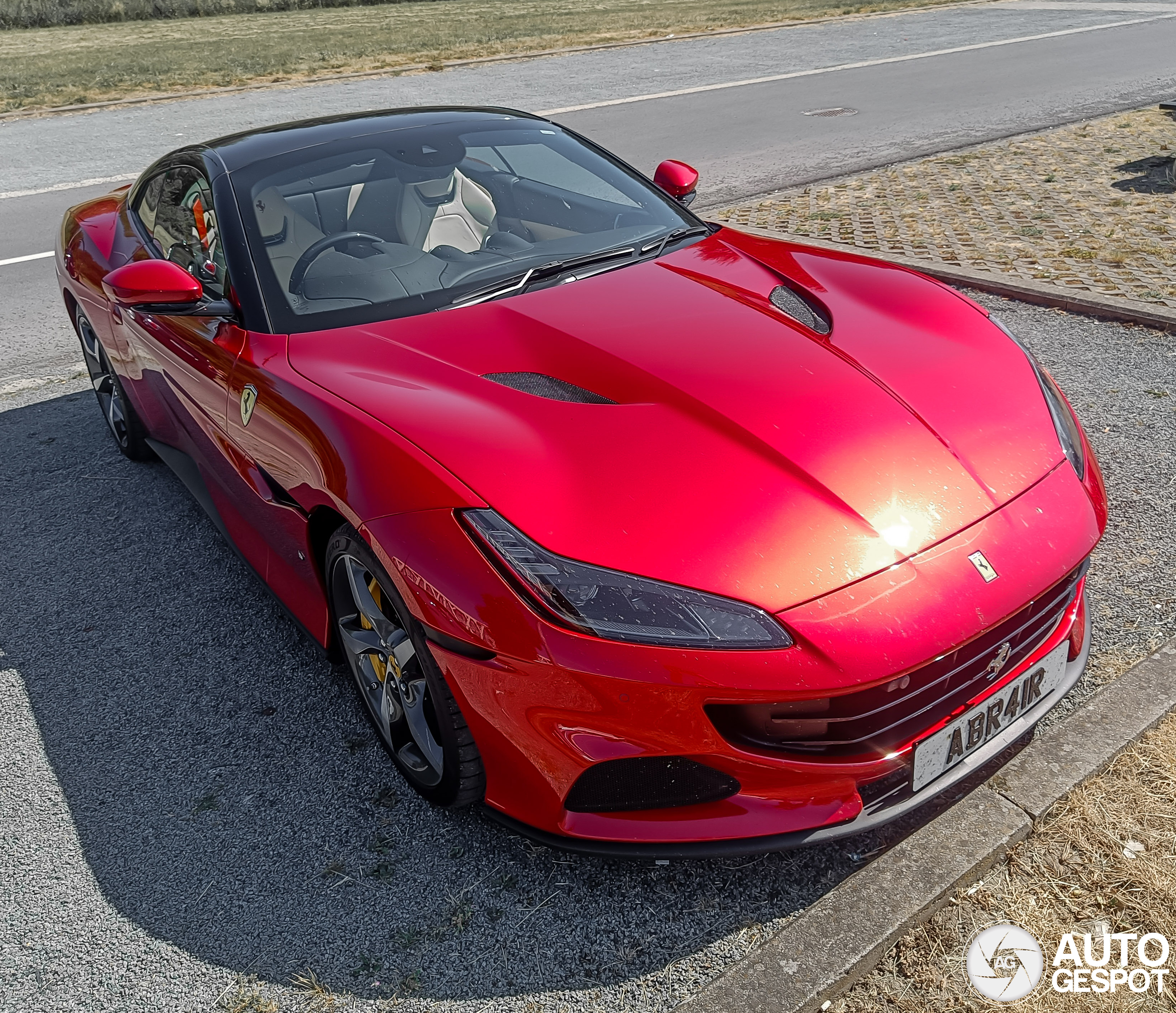 Ferrari Portofino M