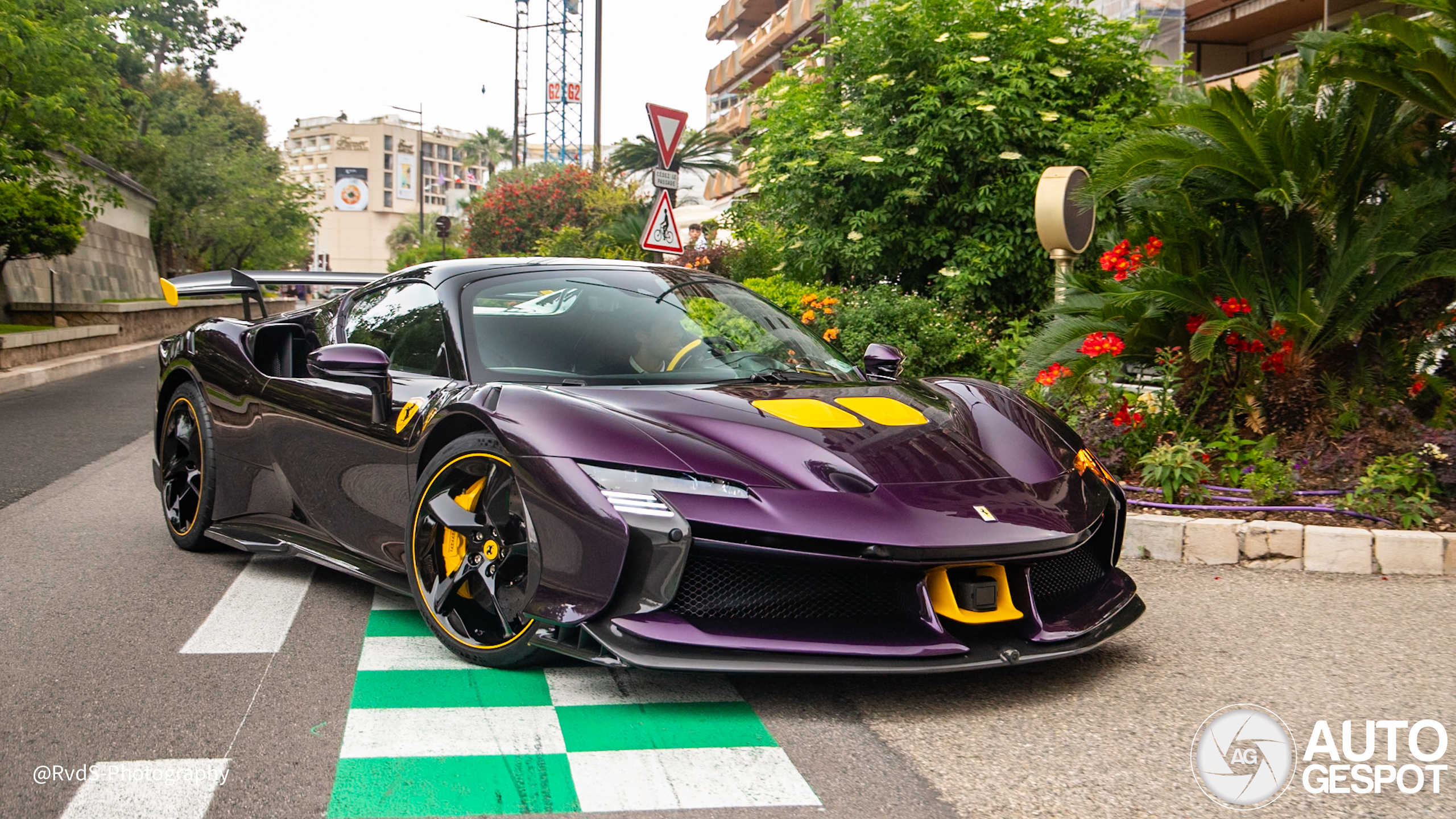 Ferrari SF90 XX Spider