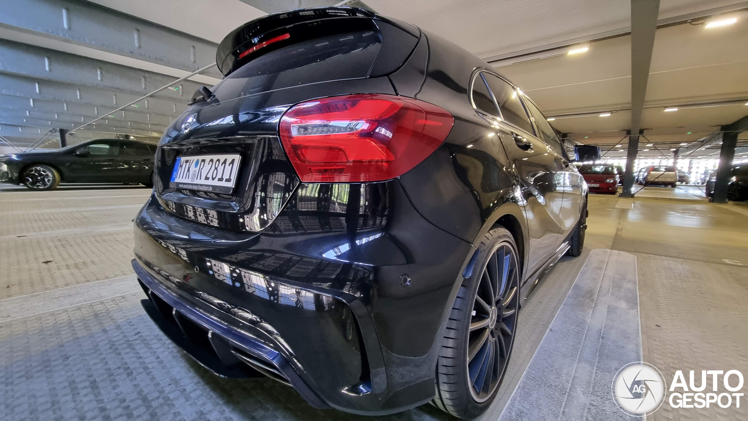 Mercedes-AMG A 45 W176 2015