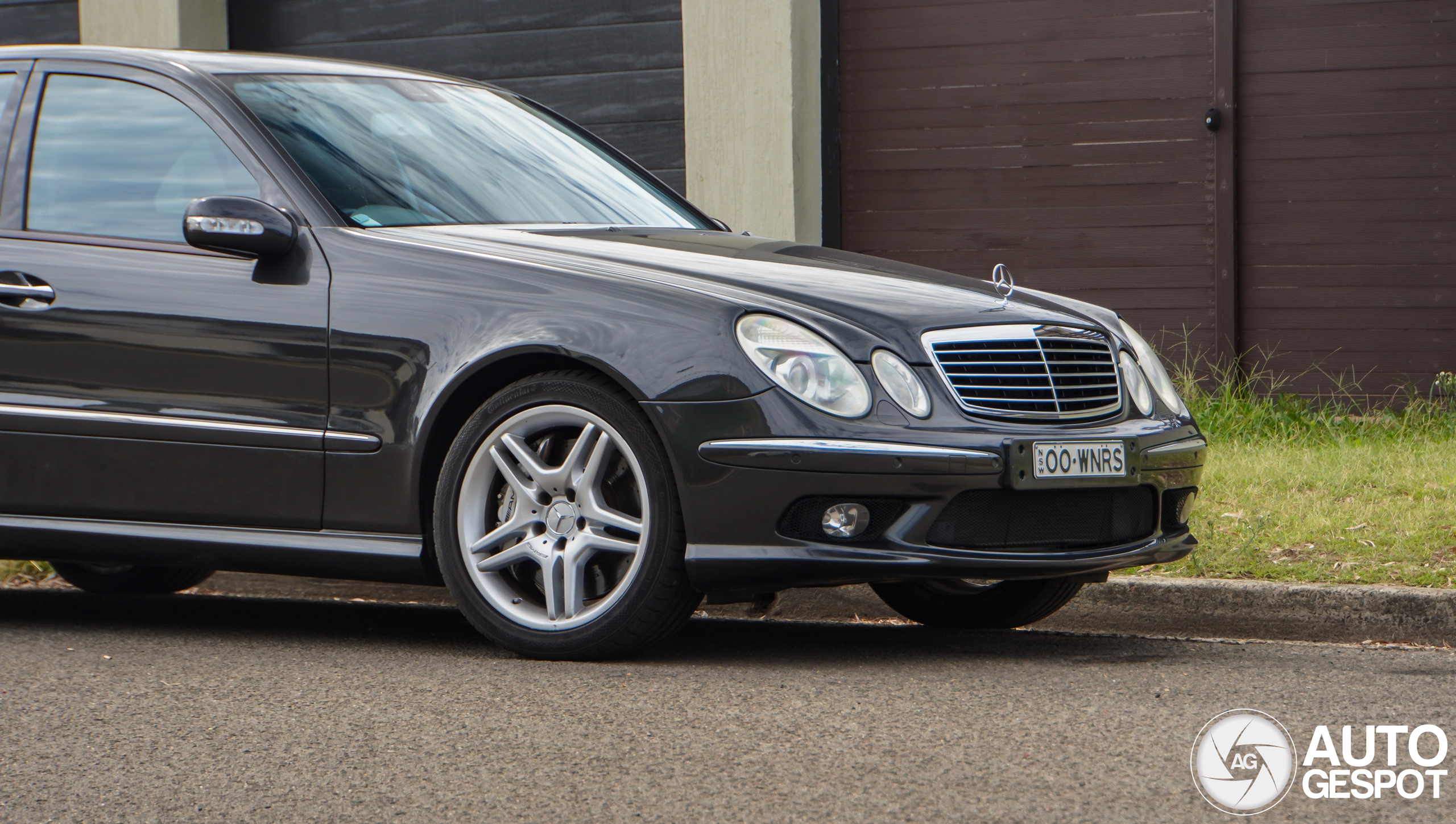 Mercedes-Benz E 55 AMG
